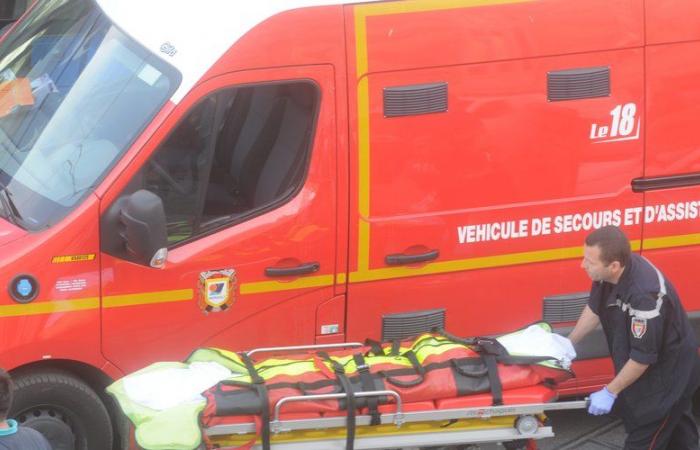 Five people injured in road accident involving van, car and pedestrian near Montpellier