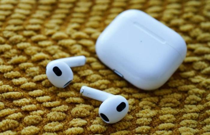 Why the next Airpods will have… cameras