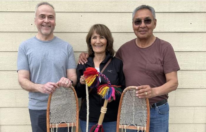 70-year-old snowshoes returned to a family in Fort McPherson, NWT. – Looking at the Arctic