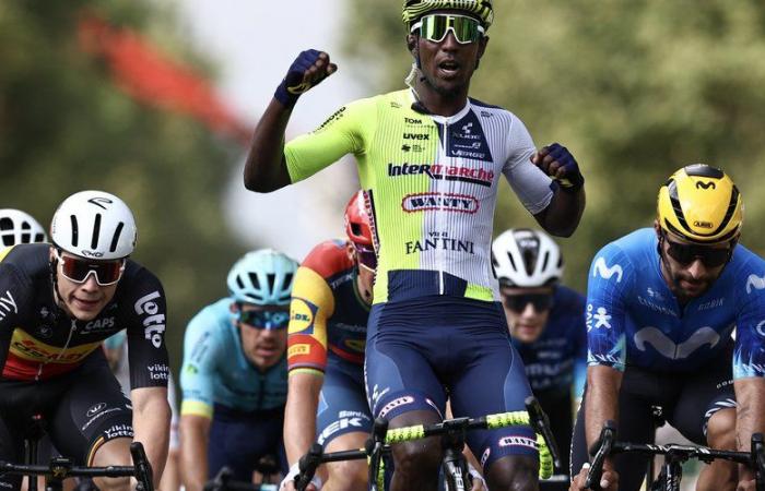 VIDEO. Tour de France 2024: Eritrean Biniam Girmay wins the third stage in Turin in a sprint, Tadej Pogacar loses his yellow jersey