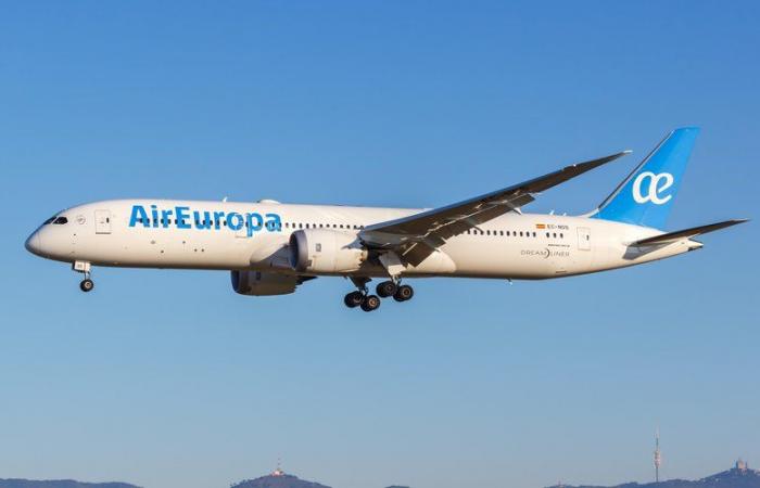 “A 40-50 minute martyrdom”: Air Europa Boeing suffers severe turbulence, more than 40 passengers injured