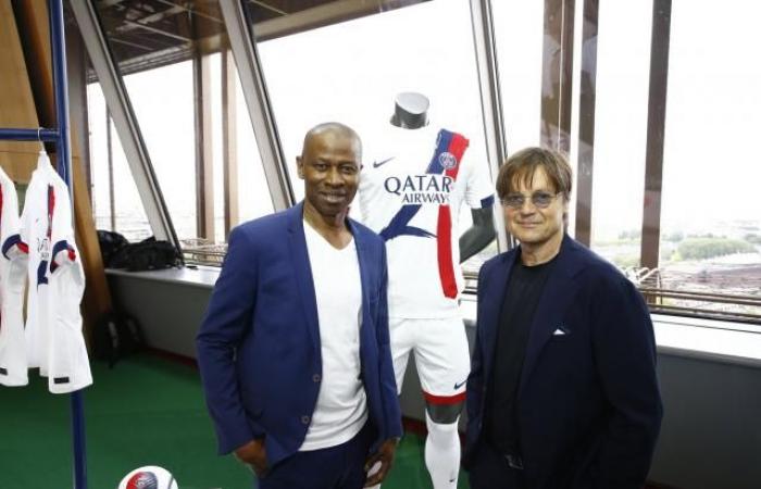 PSG opens a pop-up store on the 1st floor of the Eiffel Tower