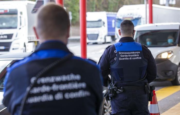 Switzerland investigates Russian smugglers case