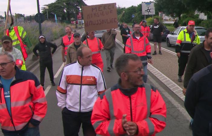 Garbage collectors strike in Abbeville two days before the Olympic flame passes