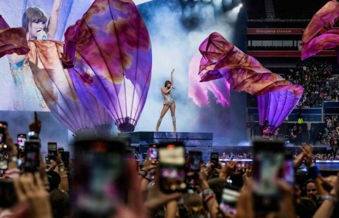 Taylor Swift fans banned from camping near concert venue