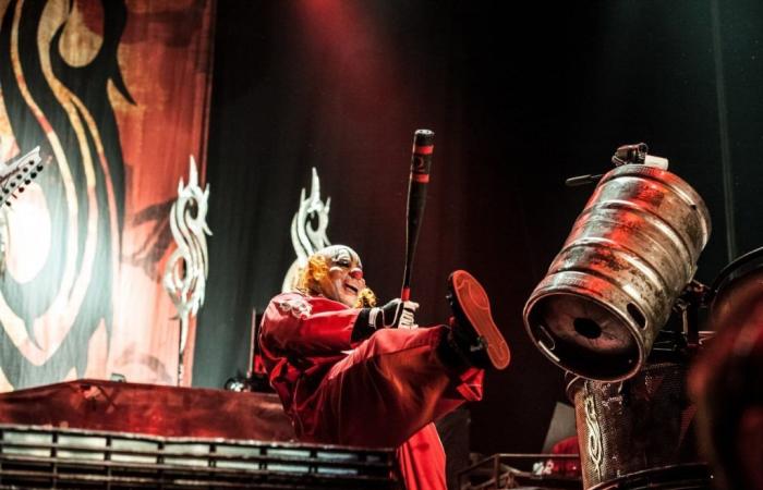 Mr. Shawn ‘Clown’ Crahan Celebrates 25 Years of Slipknot by Releasing Some Iconic Photos