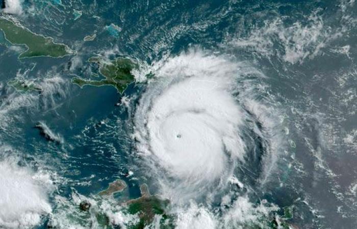 Hurricane Beryl kills at least 4 in the Caribbean, heads towards Jamaica