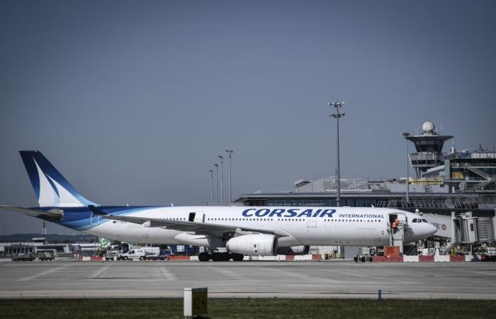 “Today it’s Moussa, tomorrow it will be someone else”: Corsair flight passengers mobilize against the expulsion of a Montreuil resident