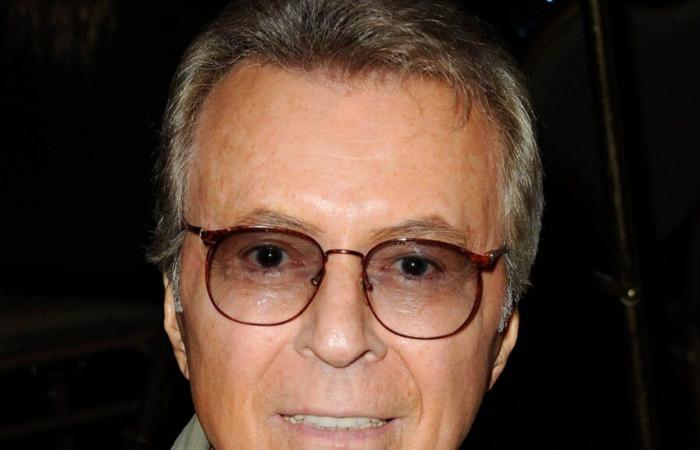 ‘T.J.
      Hooker’
      Star
      James
      Darren
      Dead
      at
      88