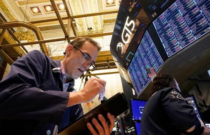 Stock
      Market
      Today:
      Indexes
      Mixed
      After
      Worst
      Sell-Off
      Since
      August