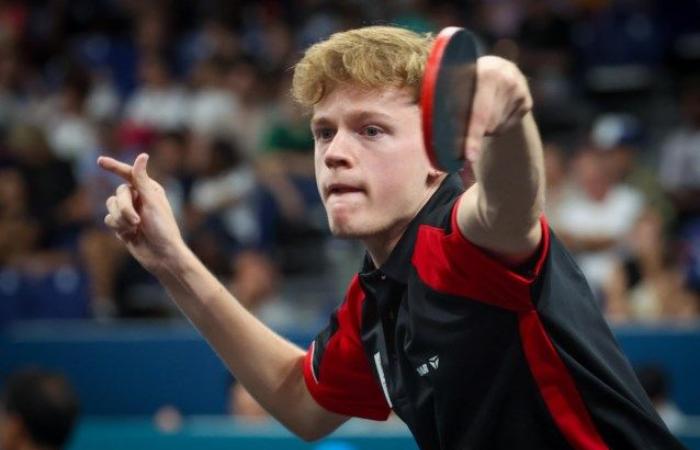 His
      third
      Paralympic
      title
      beckons:
      G-table
      tennis
      player
      Laurens
      Devos
      advances
      to
      the
      semi-finals
      and
      is
      already
      assured
      of
      at
      least
      bronze