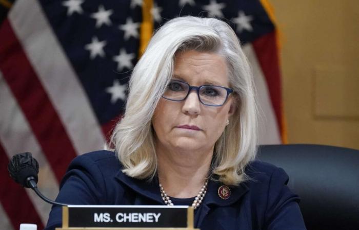 Former
      Republican
      Party
      number
      three
      Liz
      Cheney
      announces
      her
      support
      for
      Kamala
      Harris