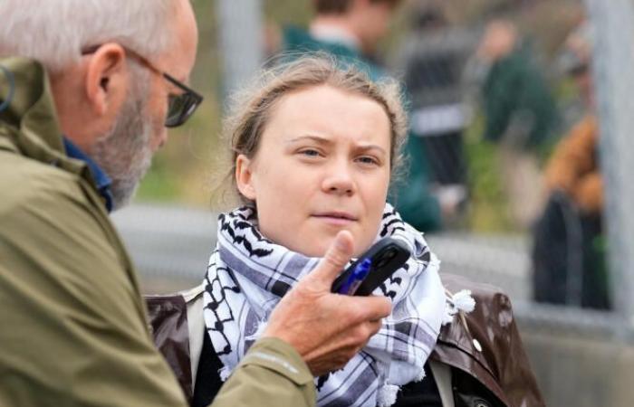 Greta
      Thunberg
      arrested
      in
      Copenhagen
      during
      protest
      to
      boycott
      Israeli
      universities