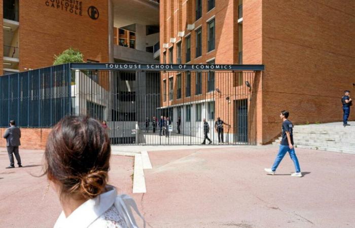 Toulouse
      School
      of
      Economics
      professor
      suspended
      after
      anti-Israel
      remarks