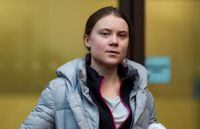 Greta
      Thunberg
      detained
      by
      Danish
      police
      at
      pro-Palestinian
      protest