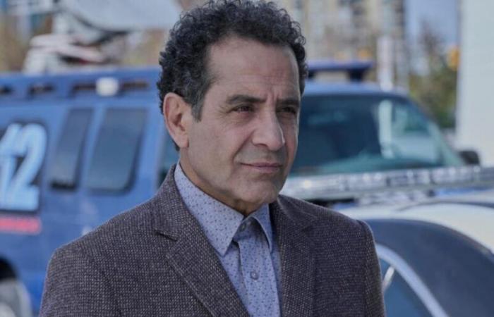 How
      does
      this
      cult
      series
      from
      the
      2000s
      with
      Tony
      Shalhoub
      end?