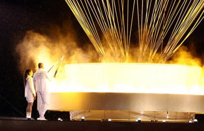 “It
      makes
      me
      cry”,
      the
      immense
      emotion
      of
      Pérec
      when
      Estanguet
      announces
      to
      him
      that
      she
      will
      light
      the
      Olympic
      cauldron