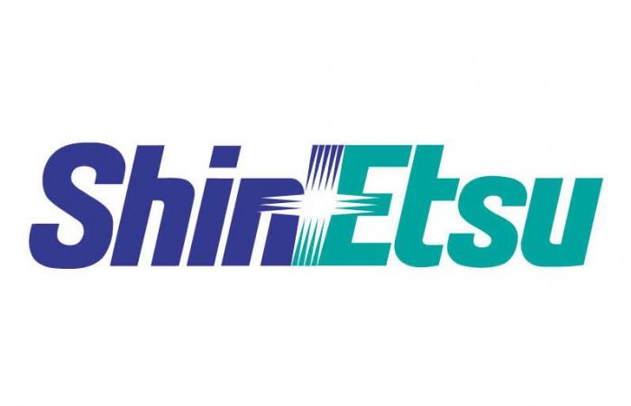 Shin-Etsu
      Chemical
      to
      Develop
      a
      QSTTM
      Substrate
      for
      300-mm
      GaN