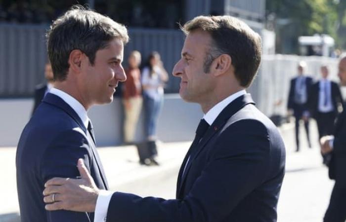 Emmanuel
      Macron
      thanks
      Gabriel
      Attal
      for
      his
      eight
      months
      at
      Matignon