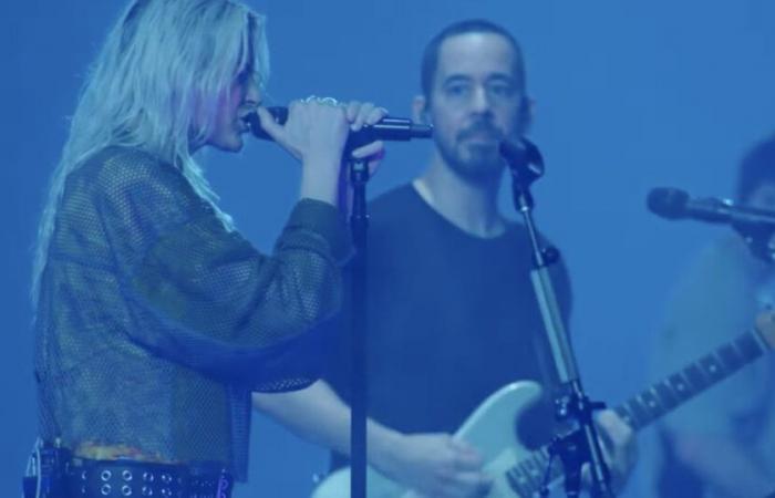 Emily
      Armstrong
      on
      being
      asked
      to
      join
      Linkin
      Park:
      “I
      was…