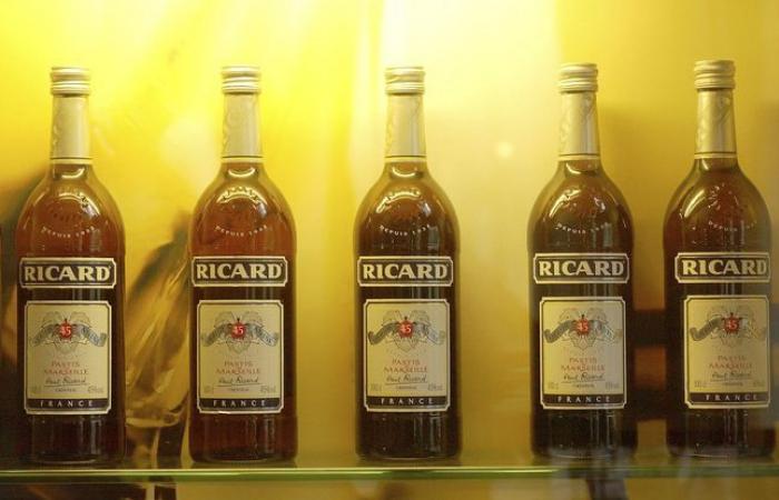 Faced
      with
      controversy,
      Pernod
      Ricard
      gives
      up
      sponsoring
      PSG