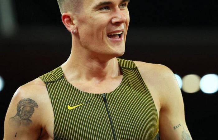 Ingebrigtsen
      beat
      1500m
      in
      Zurich