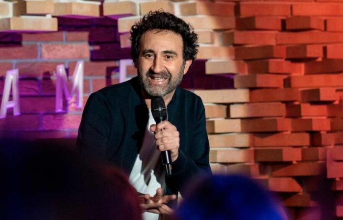 Top
      Comedy
      Club
      –
      Mathieu
      Madénian:
      “We
      can
      laugh
      at
      everything,
      but
      we
      have
      to
      be
      funny”