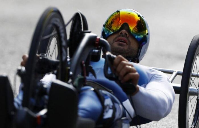 French
      double
      with
      the
      title
      for
      Bosredon
      and
      silver
      for
      Quaile
      in
      para-cycling