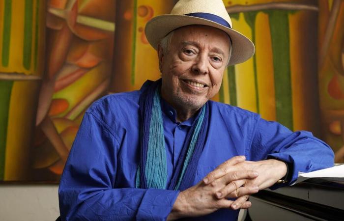 Brazilian
      musician
      Sergio
      Mendes,
      who
      popularized
      bossa
      nova
      around
      the
      world,
      has
      died