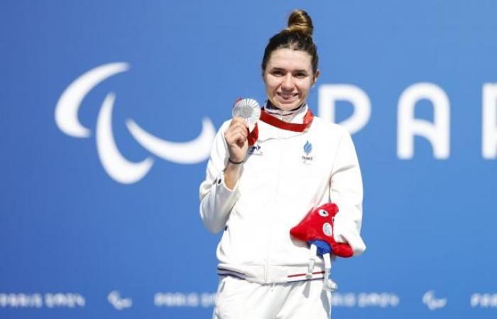 Heidi
      Gaugain
      still
      in
      silver,
      Emeline
      Pierre
      and
      Anaëlle
      Roulet
      in
      the
      final…
      What
      to
      remember
      from
      the
      morning
      at
      the
      Paralympic
      Games