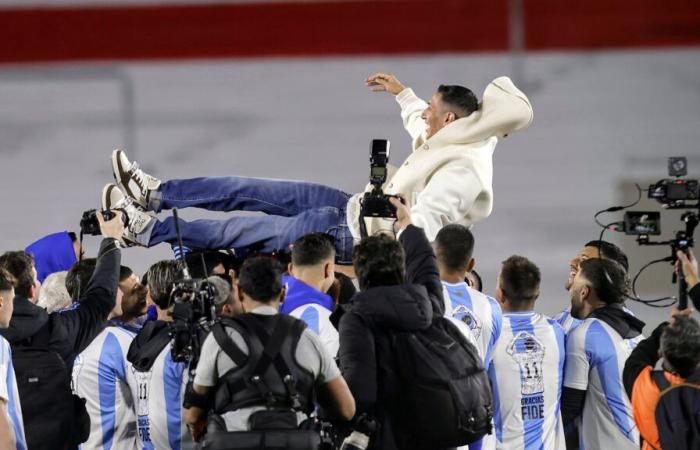 Argentina
      celebrates
      Di
      María’s
      farewell
      with
      resounding
      victory
      over
      neighbouring
      Chile