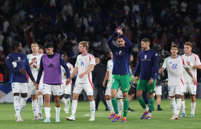 ‘Unforgettable
      night’
      –
      Italy
      players
      react
      to
      3-1
      victory
      over
      France
      on
      social
      media