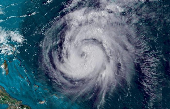 This
      hurricane
      season
      is
      confounding
      experts
      and
      defying
      forecasts.
      What
      the
      heck
      is
      going
      on?