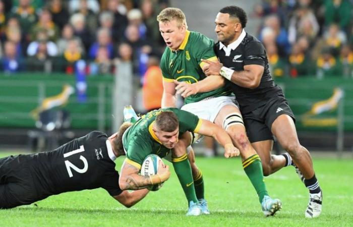 Springboks
      beat
      Blacks
      (18-12)
      and
      consolidate
      their
      domination