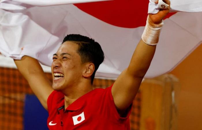 Teenager
      Oda
      Tokito
      edges
      out
      Alfie
      Hewett
      for
      men’s
      singles
      gold