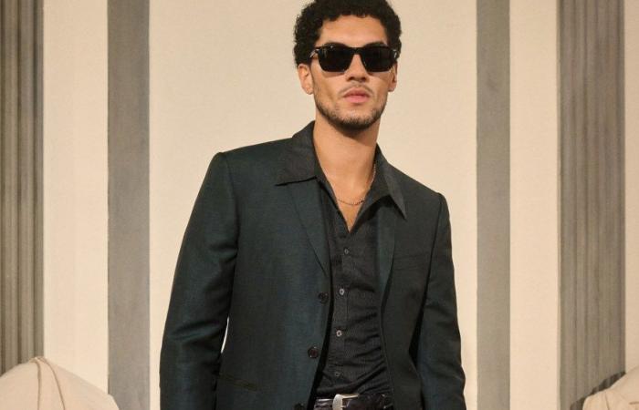 John
      Varvatos
      Men’s
      Spring
      2025
      Ready-to-Wear
      at
      New
      York
      Fashion
      Week