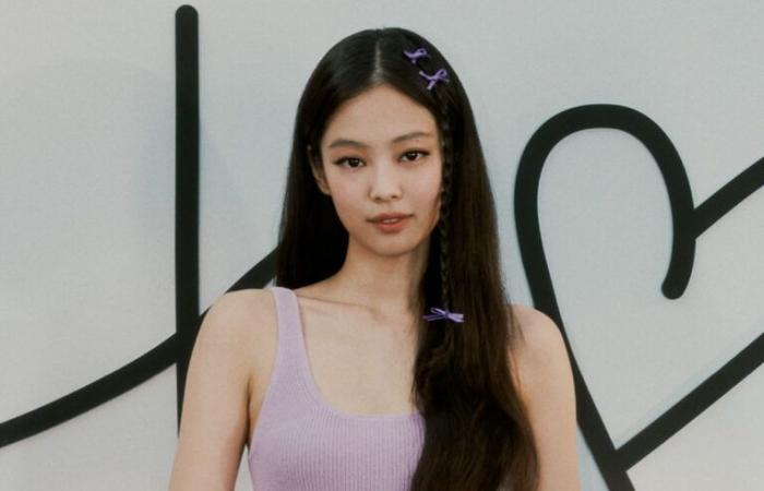 BLACKPINK’s
      JENNIE
      Takes
      Action
      Following
      False
      Rumors
      About
      Her
      Father
      –
      K-GEN