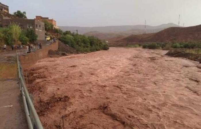 Heavy
      floods
      cause
      houses
      to
      collapse
      and
      block
      the
      road
      between
      Marrakech
      and
      Ouarzazate
      –
      Kech24:
      Morocco
      News
      –
      Kech24:
      Moroccan
      electronic
      newspaper