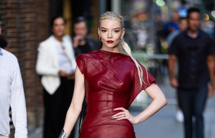 Anya
      Taylor-Joy
      Wants
      to
      Play
      ‘Frozen’s’
      Elsa
      in
      Live-Action
      Remake