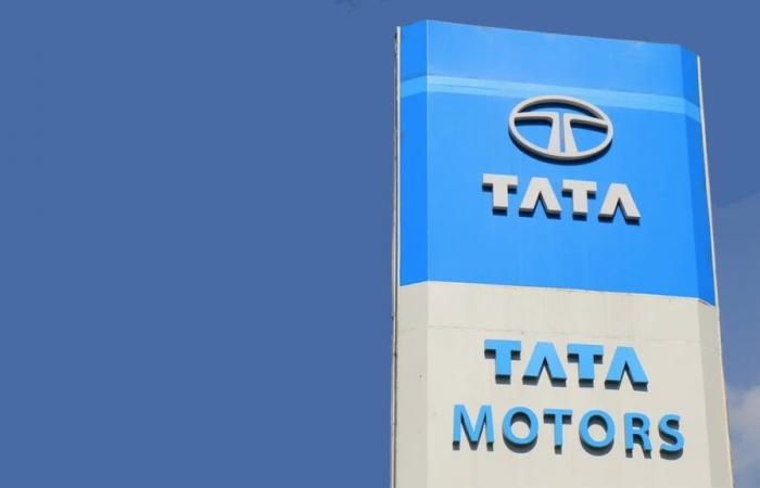 Tata
      Motors
      Shares
      Drop
      After
      Disappointing
      Monthly
      Auto
      Sales