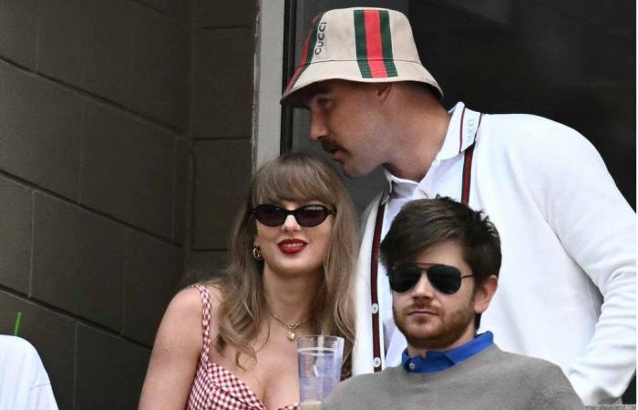 Taylor
      Swift
      &
      Travis
      Kelce
      attend
      US
      Open
      final
      |
      ATP
      Tour