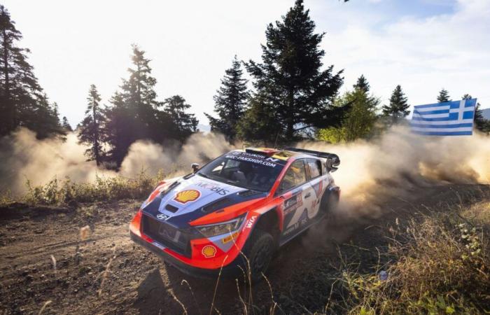 WRC
      Greece:
      Neuville
      wins
      Acropolis
      Rally
      and
      takes
      big
      step
      towards
      title,
      Hyundai
      1-2