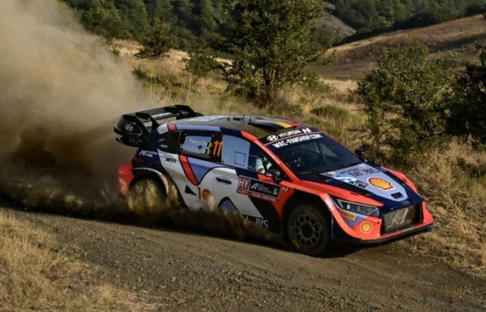 WRC:
      Thierry
      Neuville
      wins
      Rally
      Greece
      and
      moves
      closer
      to
      world
      title