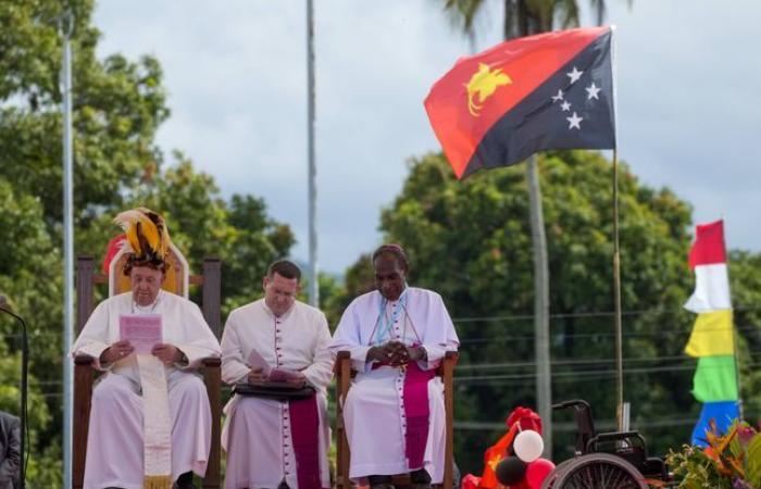 In
      the
      jungle
      of
      Papua
      New
      Guinea,
      Pope
      Francis
      visits
      the
      “end
      of
      the
      world”