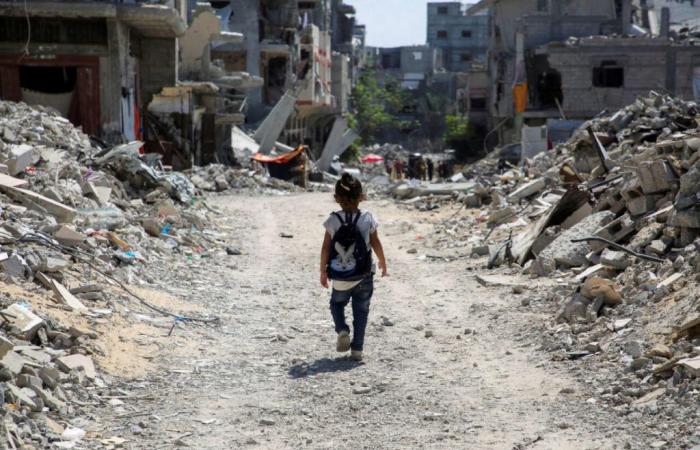 In
      Gaza,
      the
      plight
      of
      children
      deprived
      of
      school