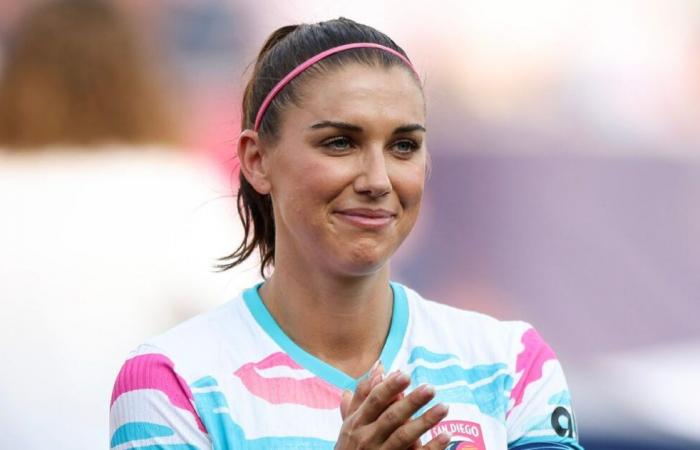 Video:
      Alex
      Morgan’s
      emotional
      farewell
      in
      final
      match
      between
      SD
      Wave
      and
      NC
      Courage