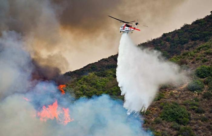 Airport
      fire
      in
      OC’s
      Trabuco
      Canyon
      quickly
      grows
      to
      1,900
      acres,
      evacuations
      ordered
      in
      Rancho
      Santa
      Margarita
      –
      Orange
      County
      Register