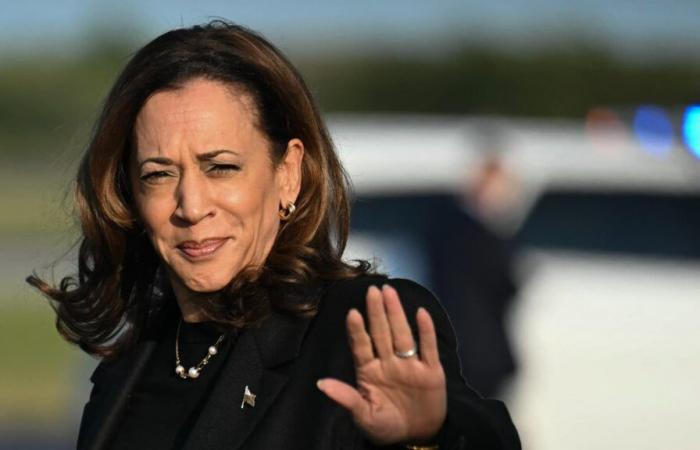 Kamala
      Harris
      arrives
      in
      Philadelphia
      on
      eve
      of
      debate
      with
      Donald
      Trump