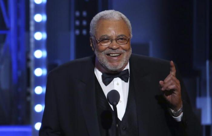 James
      Earl
      Jones,
      the
      voice
      of
      CNN
      and
      Darth
      Vader,
      dies
      at
      93