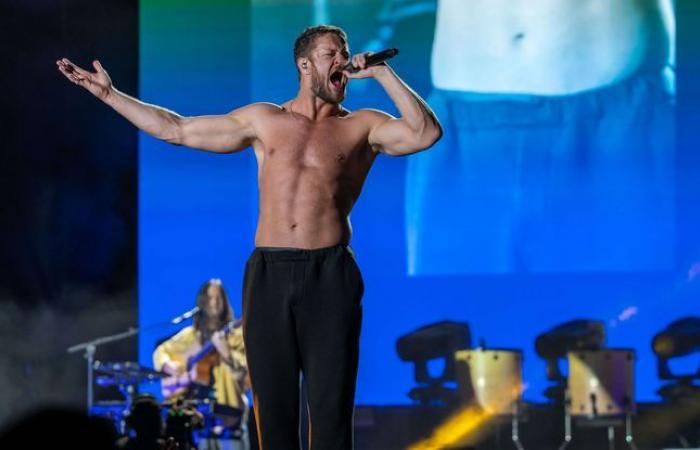 Social
      media
      ablaze
      after
      Imagine
      Dragons
      concert
      announcement